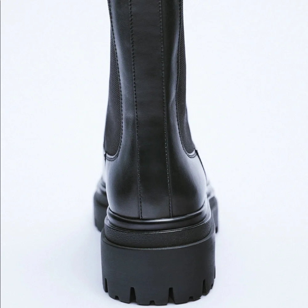 NWT Zara Black Flat Leather Lug Ankle Boots. Size 7.5. - Picture 5 of 10